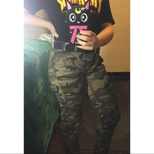 New York and company camo ankle legging pants